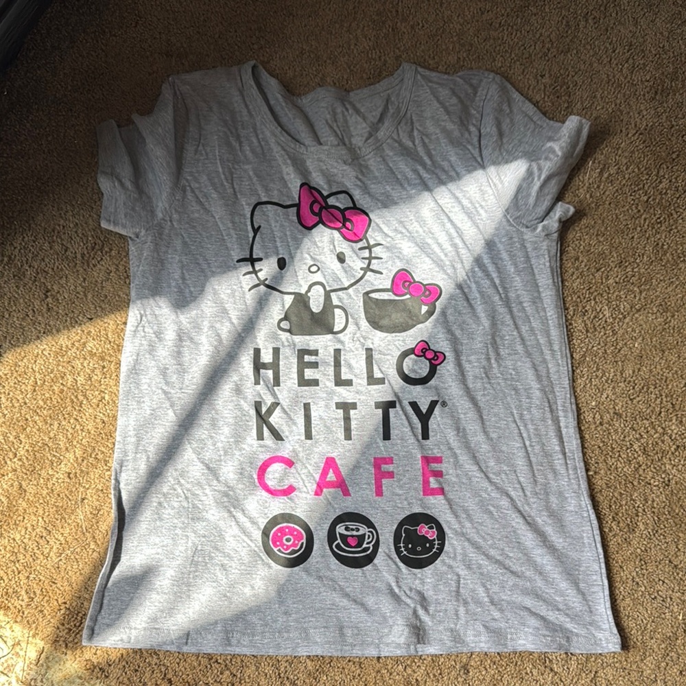 Hello Kitty Gray and Pink T-Shirt